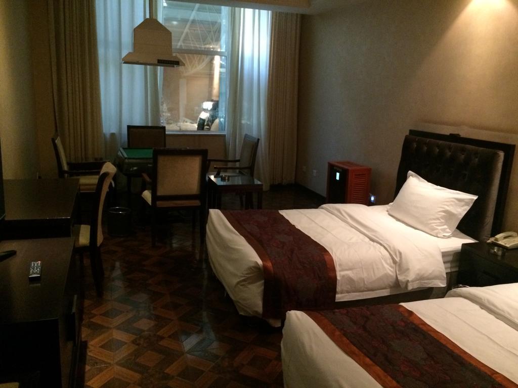 The Hot Spring Hotel Of The Hot Club Pékin  Extérieur photo
